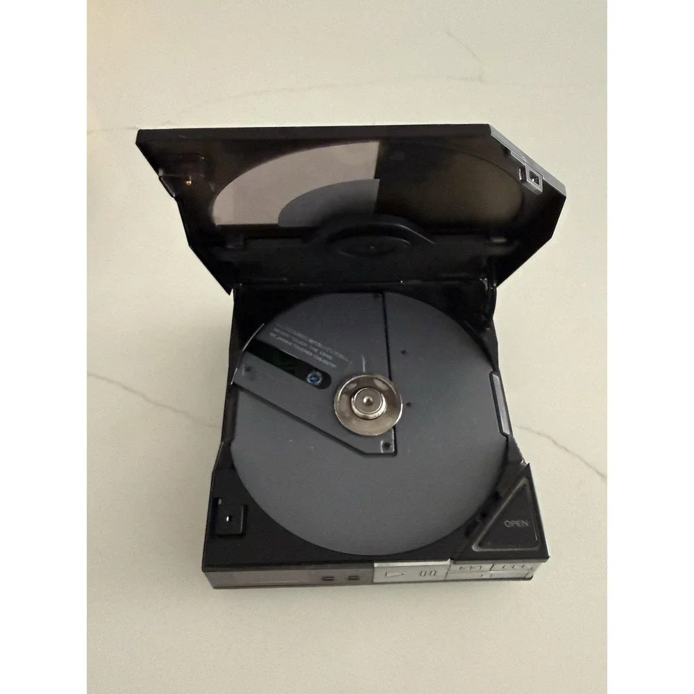 Vintage Sony D-5A Discman CD Player + AC-D50 Power Dock Station WORKING